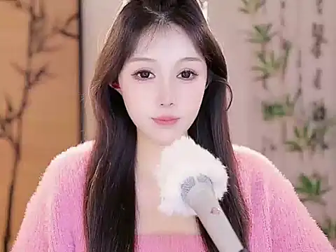 Snapshot of Summer-Momo chatting on March 12, 2025, 9:23 am Summer-Momo online show from March 12, 2025, 9:23 am