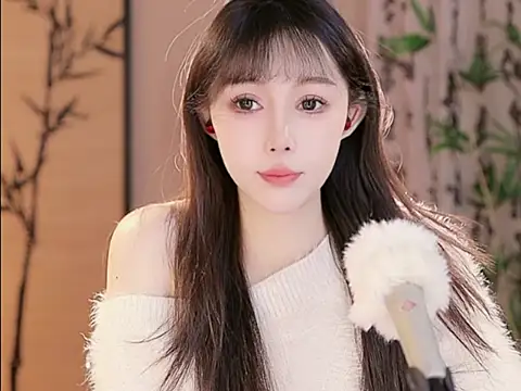 Snapshot of Summer-Momo chatting on February 18, 2025, 6:48 am Summer-Momo online show from February 18, 2025, 6:48 am