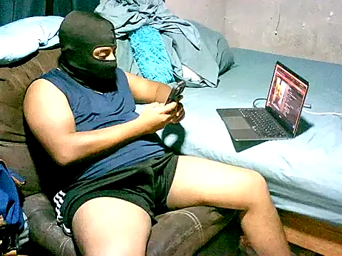SergCarMX1 online show from June 18, 2026, 4:11 am