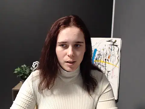 mini girly online show from January 23, 2025, 7:40 pm