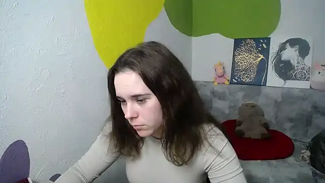 mini girly online show from January 10, 2025, 3:48 pm