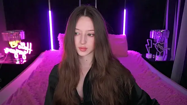 Marmeladkaaa online show from October 7, 2025, 1:01 pm