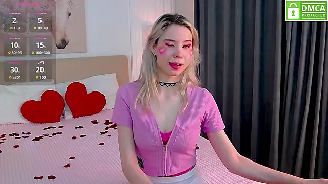 Emma plux online show from February 14, 2025, 4:04 am