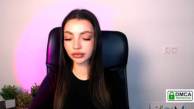 Lexi Jous online show from November 11, 2025, 2:23 pm