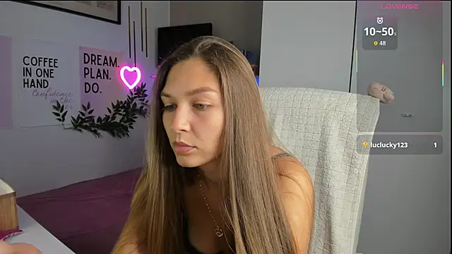 Snapshot of SofiaLolipop chatting on October 2, 2025, 1:36 pm SofiaLolipop online show from October 2, 2025, 1:36 pm