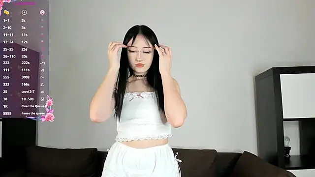 LorettaAngwin online show from February 2, 2025, 3:07 pm