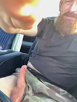 32XRedBeard online show from November 30, 2025, 2:07 pm