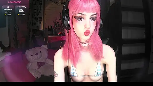 Snapshot of Ink__pleasure chatting on October 10, 2025, 1:50 am Ink pleasure online show from October 10, 2025, 1:50 am