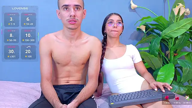 Snapshot of cristal_antoni chatting on September 25, 2025, 2:01 pm cristal antoni online show from September 25, 2025, 2:01 pm