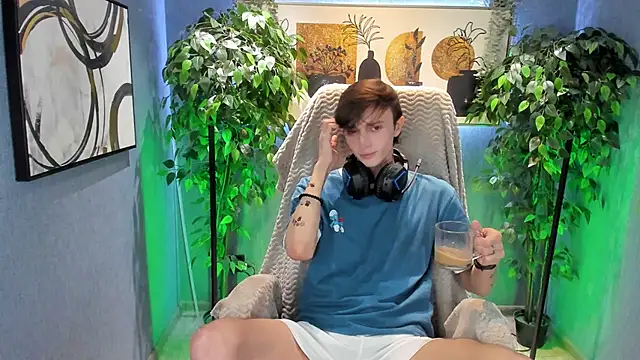 John Weasley online show from October 17, 2025, 6:17 am