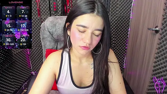 lilihot  online show from September 25, 2025, 2:45 pm