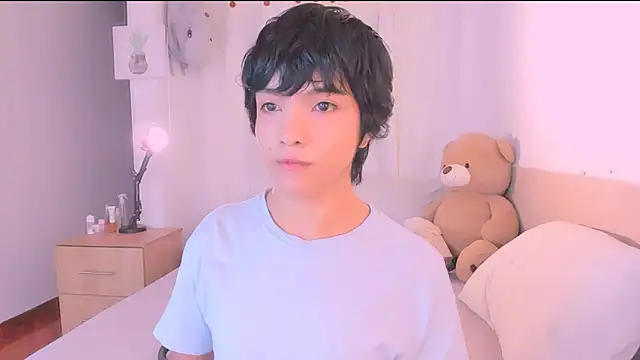 AllanYong18 online show from September 30, 2025, 10:10 am