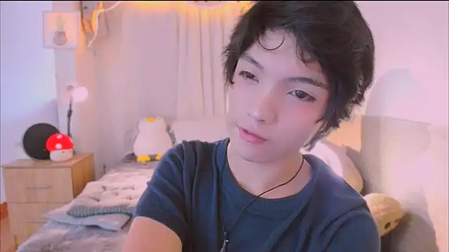 AllanYong18 online show from March 29, 2026, 2:41 pm