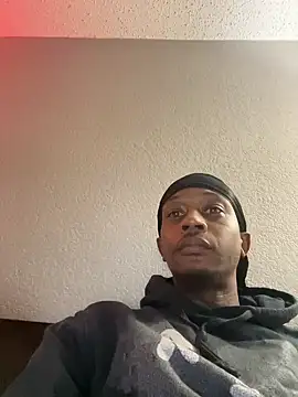bon3z-n-tingz online show from February 18, 2025, 1:11 pm