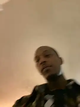 bon3z-n-tingz online show from February 21, 2025, 11:54 pm