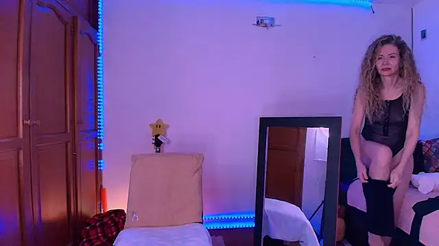 Snapshot of antonelawow chatting on November 28, 2025, 7:14 pm antonelawow online show from November 28, 2025, 7:14 pm