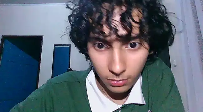 Snapshot of Pauli_mnde chatting on January 9, 2025, 11:56 pm Pauli mnde online show from January 9, 2025, 11:56 pm