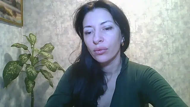 Snapshot of LissaBlossom chatting on February 8, 2026, 4:43 am LissaBlossom online show from February 8, 2026, 4:43 am