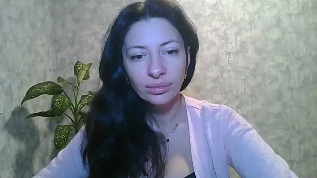 Snapshot of LissaBlossom chatting on September 19, 2025, 3:21 am LissaBlossom online show from September 19, 2025, 3:21 am