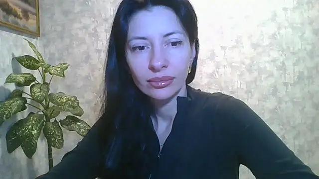 LissaBlossom online show from April 8, 2026, 2:35 am
