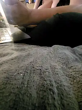 Nice n hairy580 online show from April 24, 2026, 9:39 pm