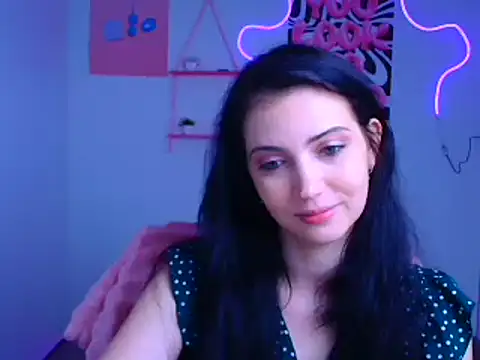 Amalia amor online show from October 20, 2025, 5:42 am