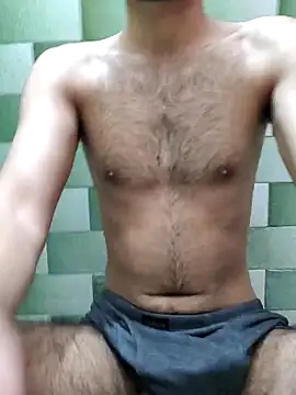 TOPMOON001 online show from March 14, 2025, 7:04 am