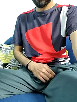 TOPMOON001 online show from February 25, 2025, 11:43 am