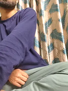 Snapshot of TOPMOON001 chatting on February 26, 2026, 7:14 pm TOPMOON001 online show from February 26, 2026, 7:14 pm