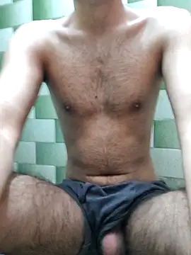 TOPMOON001 online show from March 5, 2025, 7:16 am