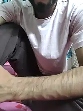 TOPMOON001 online show from December 14, 2025, 7:08 pm