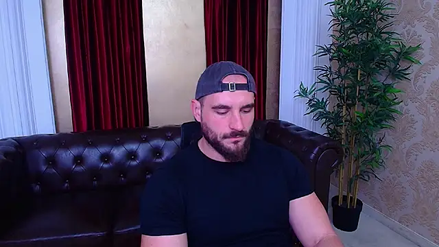 Snapshot of AdamJamesonn chatting on September 25, 2025, 5:24 am AdamJamesonn online show from September 25, 2025, 5:24 am