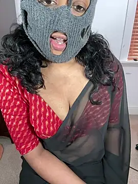 Snapshot of ArathyNambyarMallu chatting on March 7, 2025, 4:11 pm ArathyNambyarMallu online show from March 7, 2025, 4:11 pm