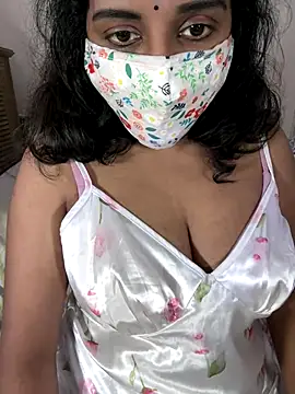 Snapshot of ArathyNambyarMallu chatting on October 12, 2025, 2:18 pm ArathyNambyarMallu online show from October 12, 2025, 2:18 pm