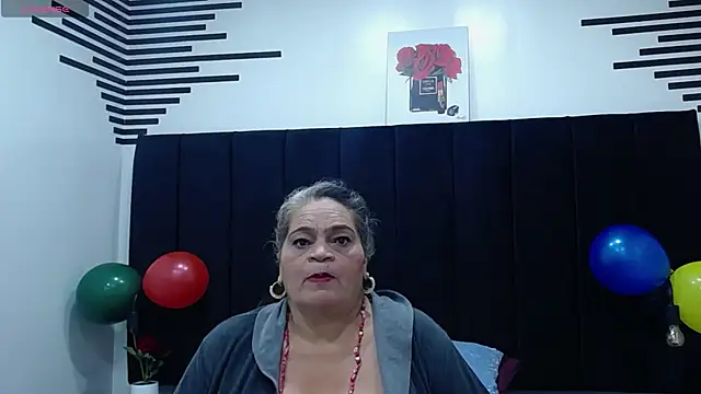 Snapshot of VickyBoobss chatting on October 21, 2025, 7:46 pm VickyBoobss online show from October 21, 2025, 7:46 pm