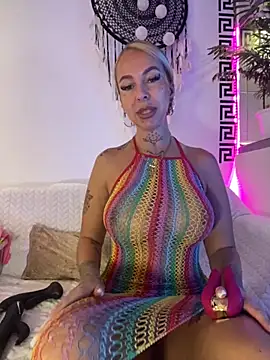 CheekyChels online show from October 3, 2025, 9:00 am