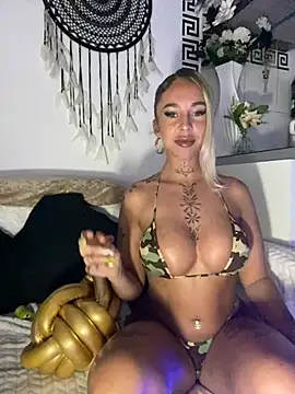 CheekyChels online show from February 24, 2025, 7:52 pm