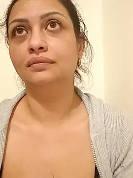 rosse26830 online show from January 12, 2026, 8:36 pm