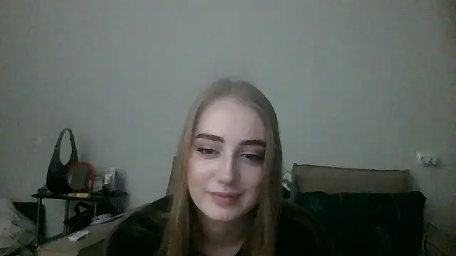Snapshot of PriscillaSunset chatting on January 15, 2025, 8:05 pm PriscillaSunset online show from January 15, 2025, 8:05 pm