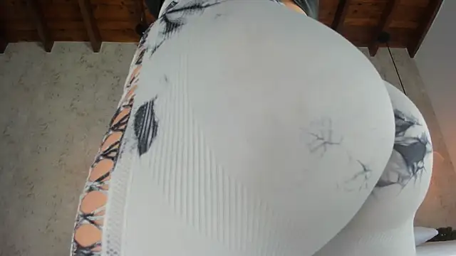 Marttina Ruiz online show from October 27, 2025, 7:37 pm