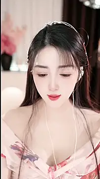 WenBao-Bao online show from April 18, 2026, 7:44 am