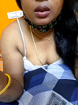 Snapshot of kanikasree chatting on February 19, 2025, 11:46 pm kanikasree online show from February 19, 2025, 11:46 pm