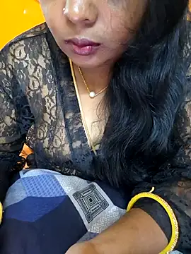 Snapshot of kanikasree chatting on March 10, 2025, 12:49 pm kanikasree online show from March 10, 2025, 12:49 pm