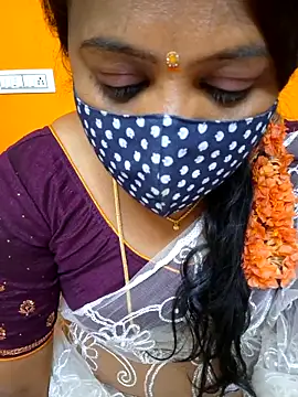 Snapshot of kanikasree chatting on February 14, 2025, 3:36 pm kanikasree online show from February 14, 2025, 3:36 pm