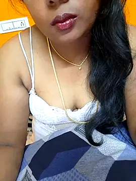 Snapshot of kanikasree chatting on February 19, 2025, 4:55 pm kanikasree online show from February 19, 2025, 4:55 pm