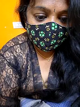 Snapshot of kanikasree chatting on February 17, 2025, 6:06 pm kanikasree online show from February 17, 2025, 6:06 pm