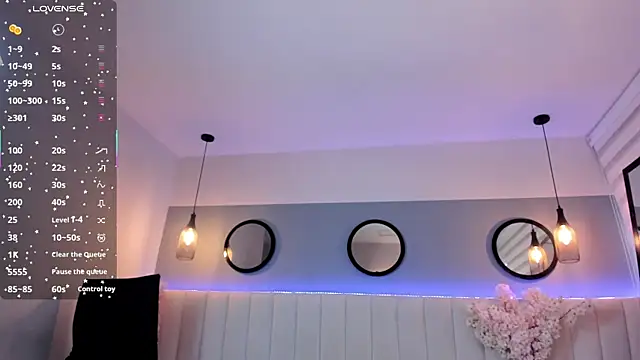 chelsea bolton  online show from May 19, 2026, 1:18 pm