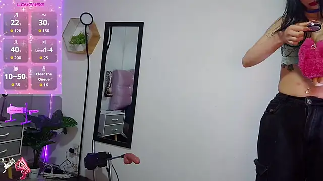 madison oli online show from October 30, 2025, 1:09 pm