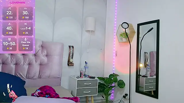 madison oli online show from September 29, 2025, 5:03 am