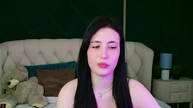 EmmaLawrens online show from March 19, 2026, 10:48 am